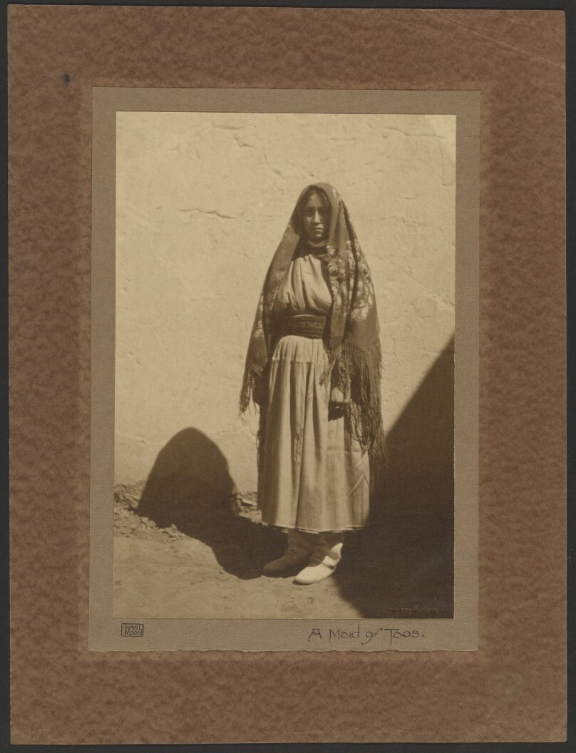 A Maid of Taos