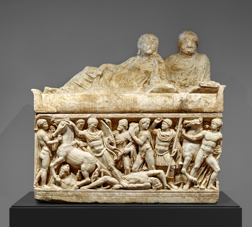 Sarcophagus with lid and 4 unjoined fragments