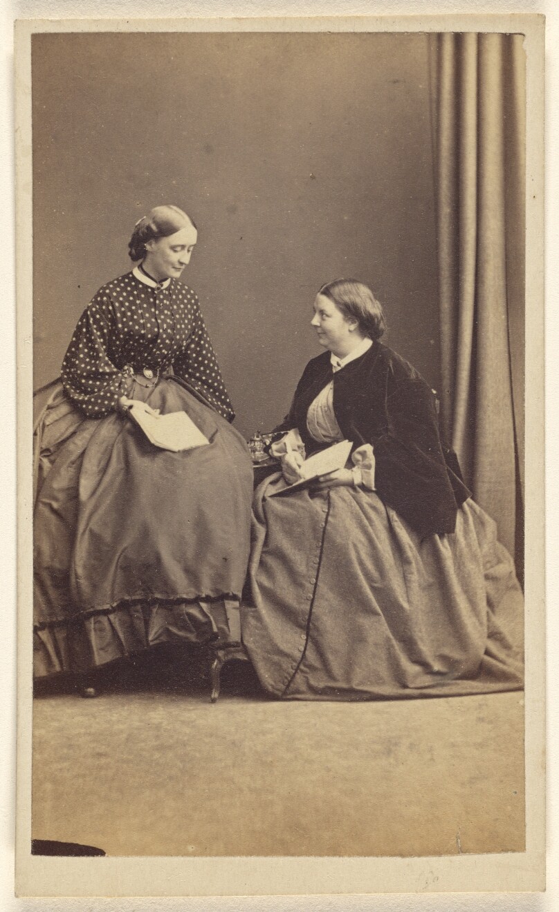 Hon. Mrs. Wellesley [and] Hon. V. Grosvenor