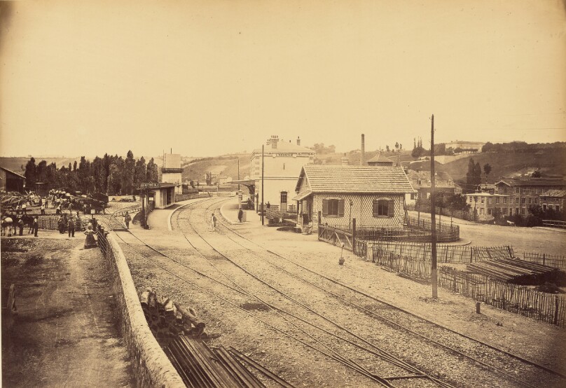 Passage à Niveau et Station, à L'Arbresle