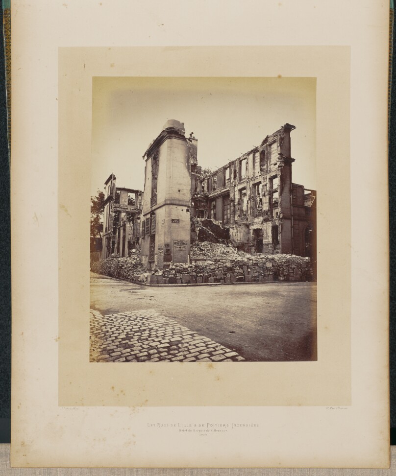La Rue de Lille incendiée (Hôtel du marquis de Villeneuve-Bargemont).