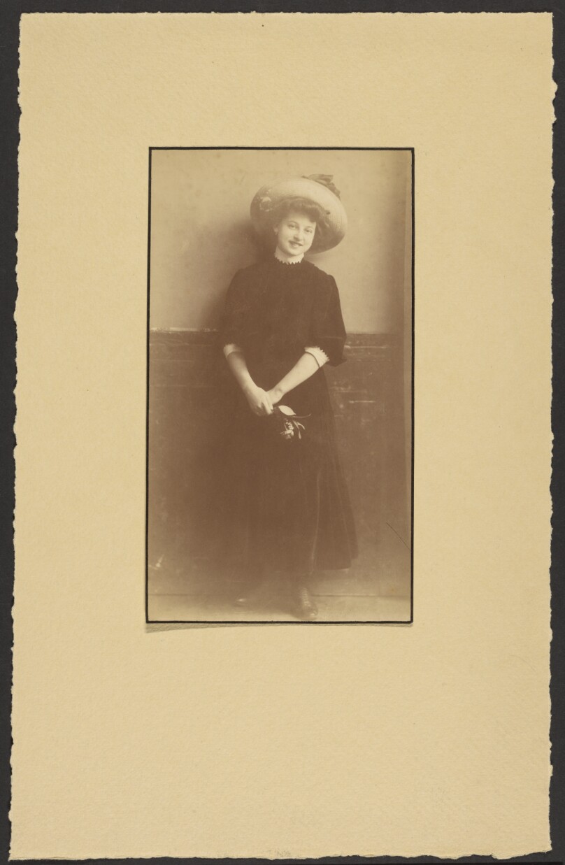 [Portrait of an Unidentified Woman]