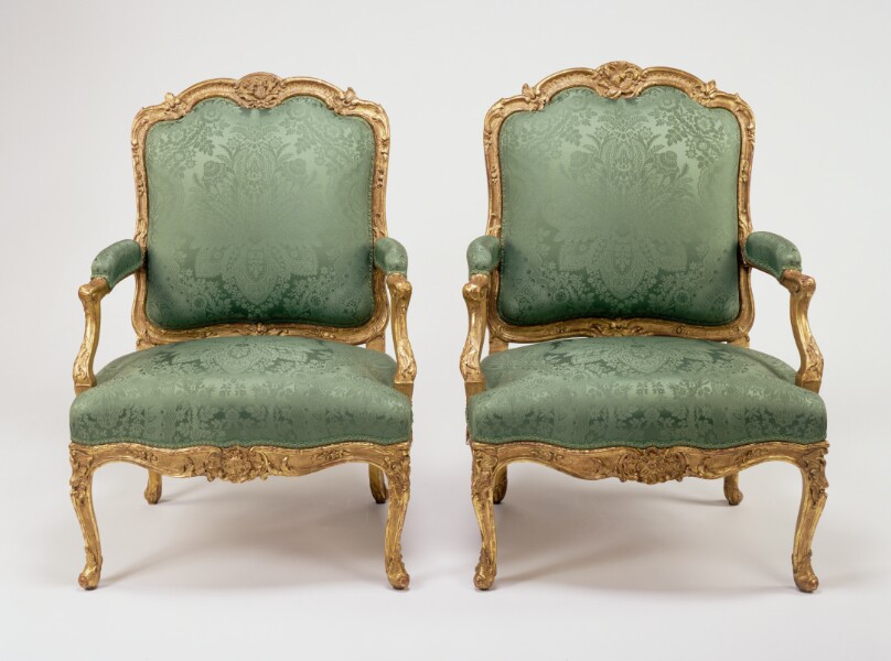 Pair of Armchairs (fauteuils à la reine)