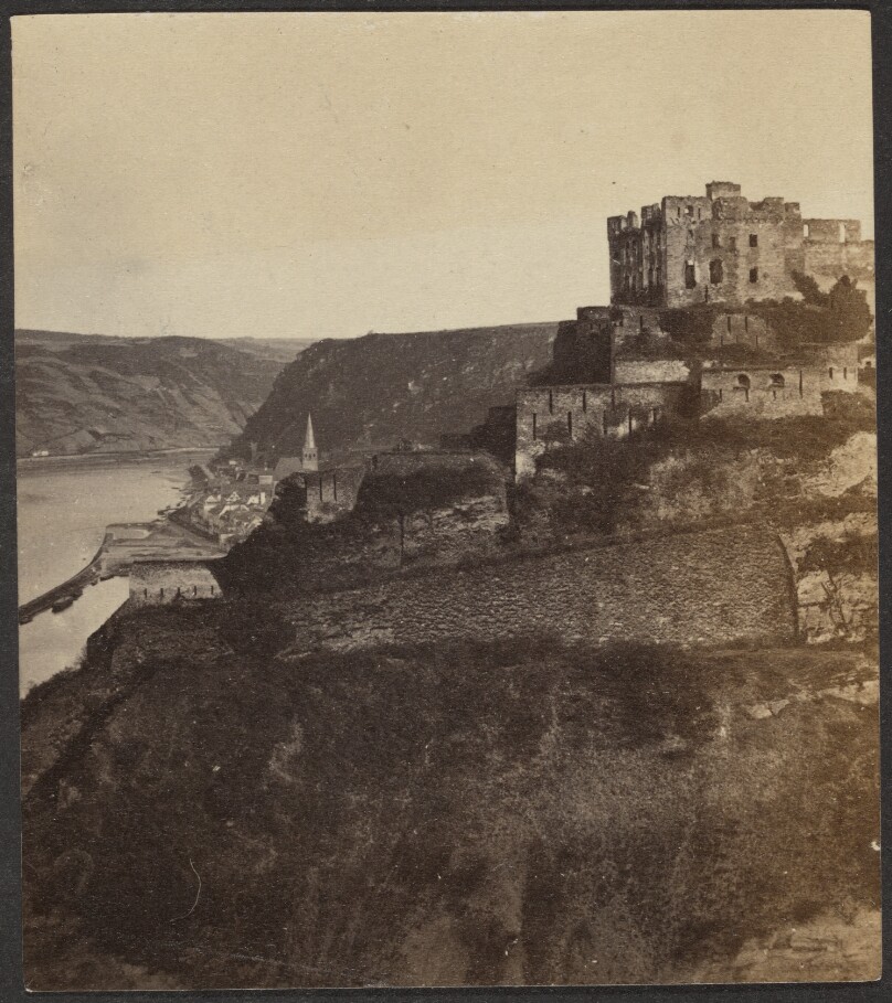 Ruines du Chateaux de Rheinfels et vue de Saint Goar