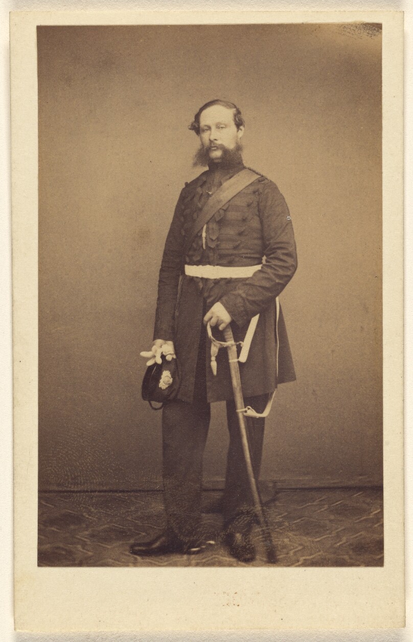 [Man dressed in military uniform]