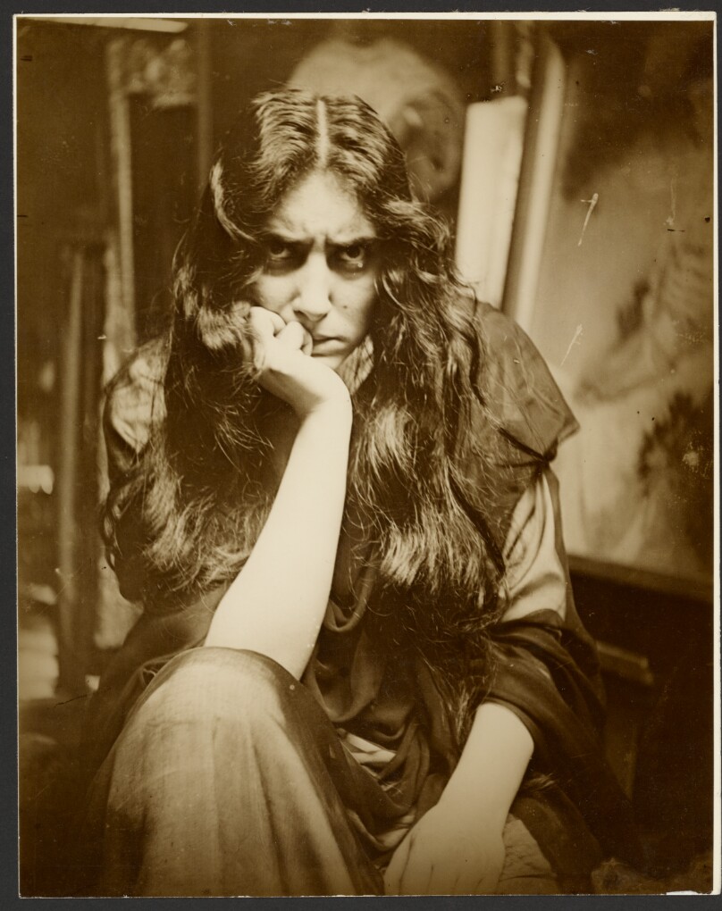 [Miss Reichlová, The Principal Tragedienne of the Reinhardt Theater, as the Model for the Painting, "Tragedy," Part of the Interior Decoration of the German Theater, New York City]