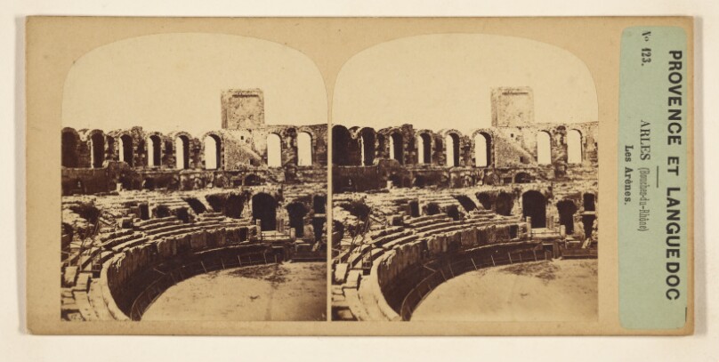 Provence et Languedoc. Arles (Bouches-du-Rhone). Les Arenes.