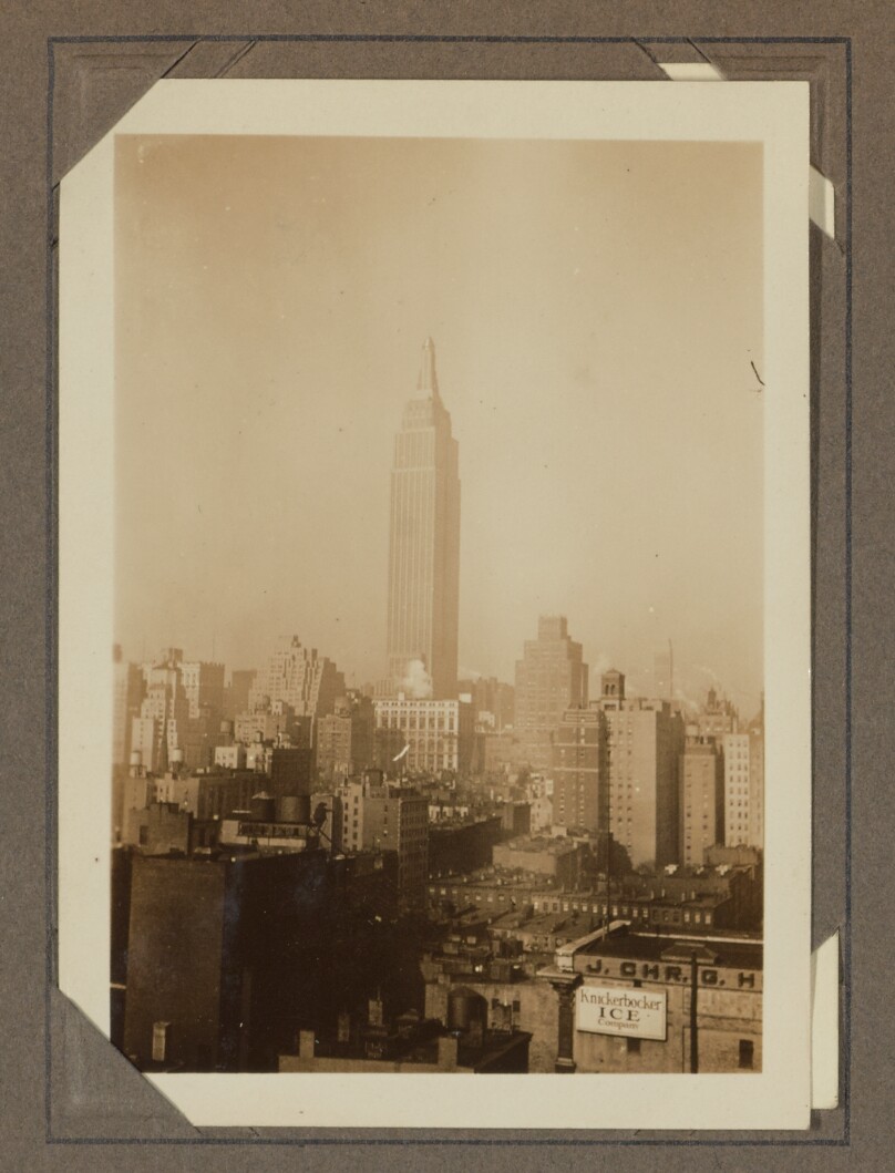 [Empire State Building, New York]