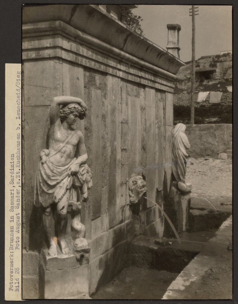 Fountain in Sassari, Sardinia (Brunnen in Sassari, Sardinien)