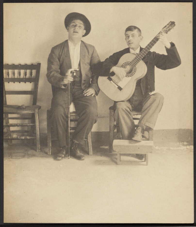 [Musicians, Seville]