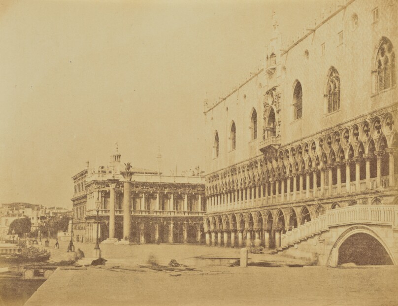 Doges Palace & entrance to St Marks Place, Venice
