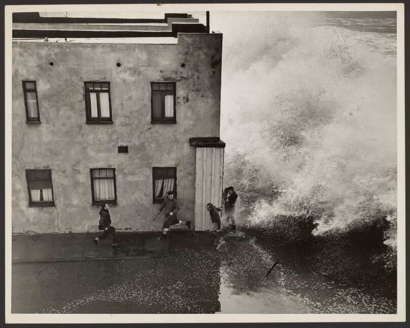 Redondo Waves