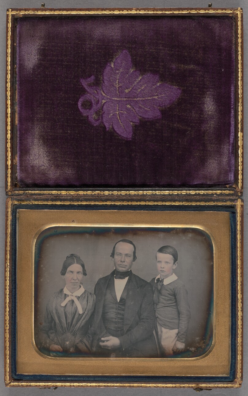 [Portrait of an unidentified family]