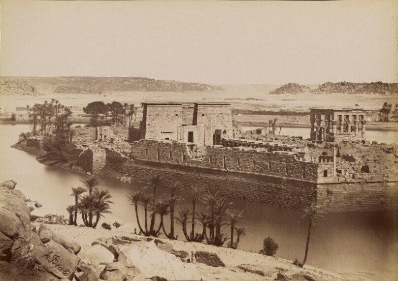 [East View of Philae] / [Phile, Vue d'Est]