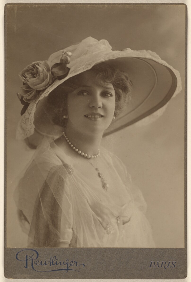 Arlette Dorgere