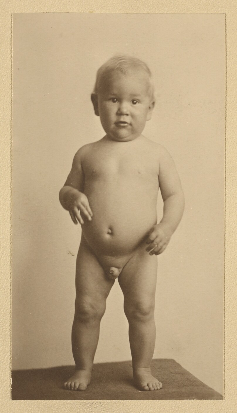 [Chandler Weston Nude]