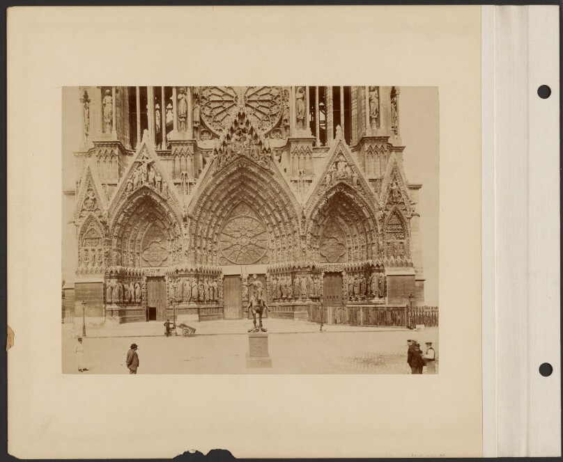 [Joan of Arc statue in front of Reims Cathedral]