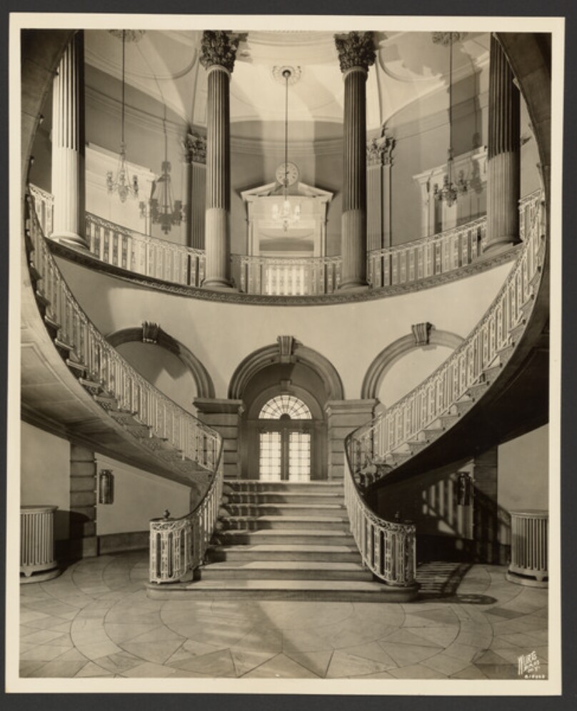 [New York City Hall rotunda]