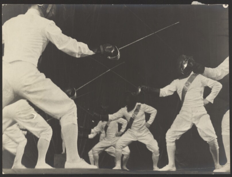 Fencers. [Fekhtoval'shchiki]