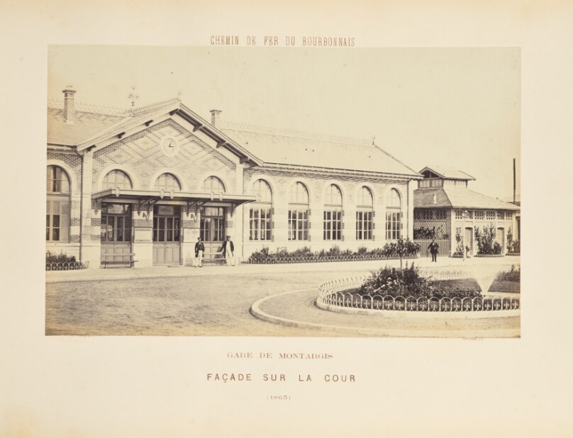 Gare de Montargis, Façade sur la Cour