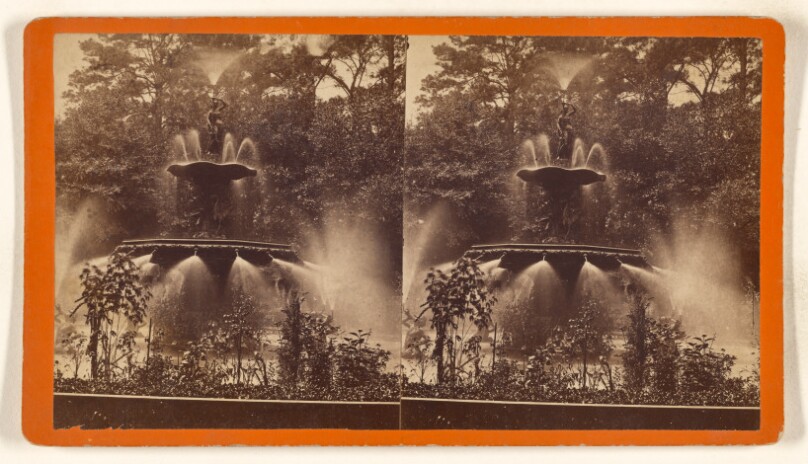 Park Fountain Playing.
