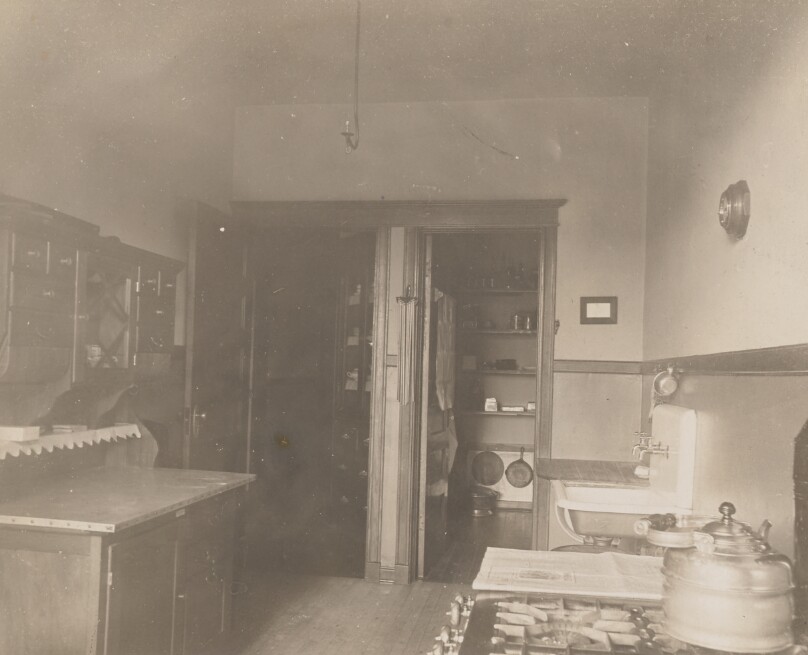 [Kitchen interior]