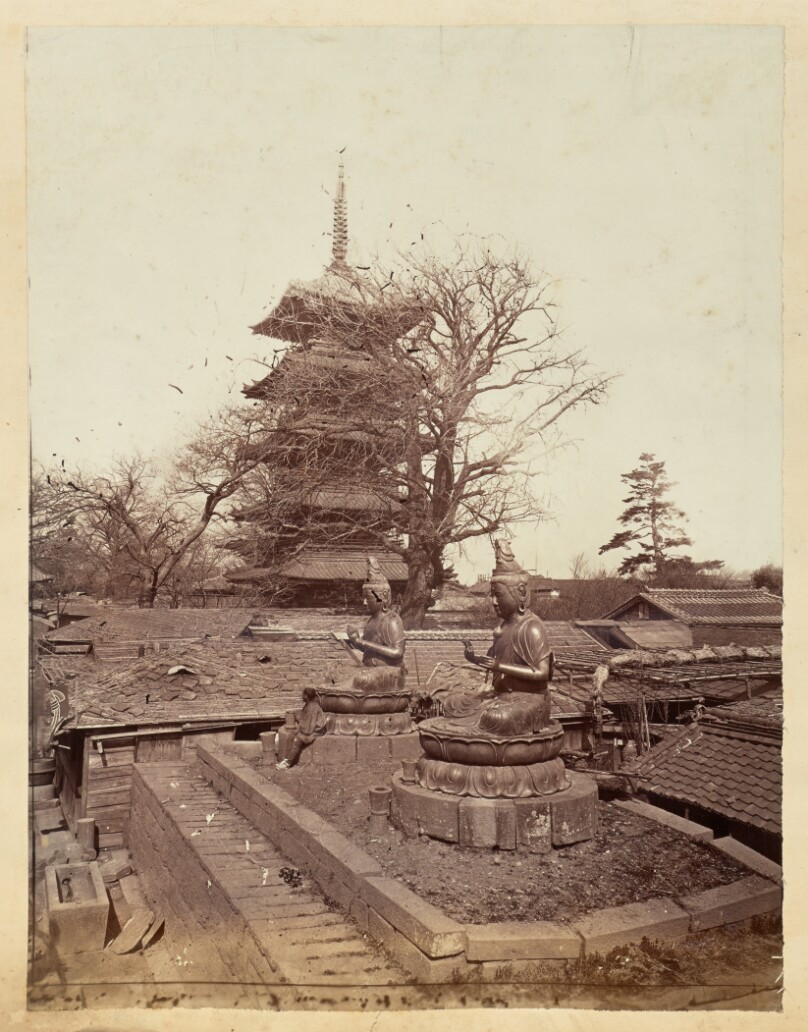 [Buddha stautes and five-story pagoda in a Japanese city]