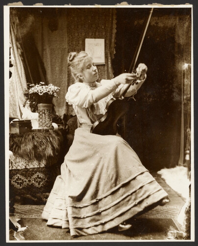 [Mlle. Syamour, Violinist , Paris]