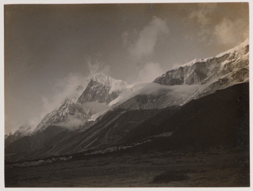 Sunset on Pandim from Aluktang