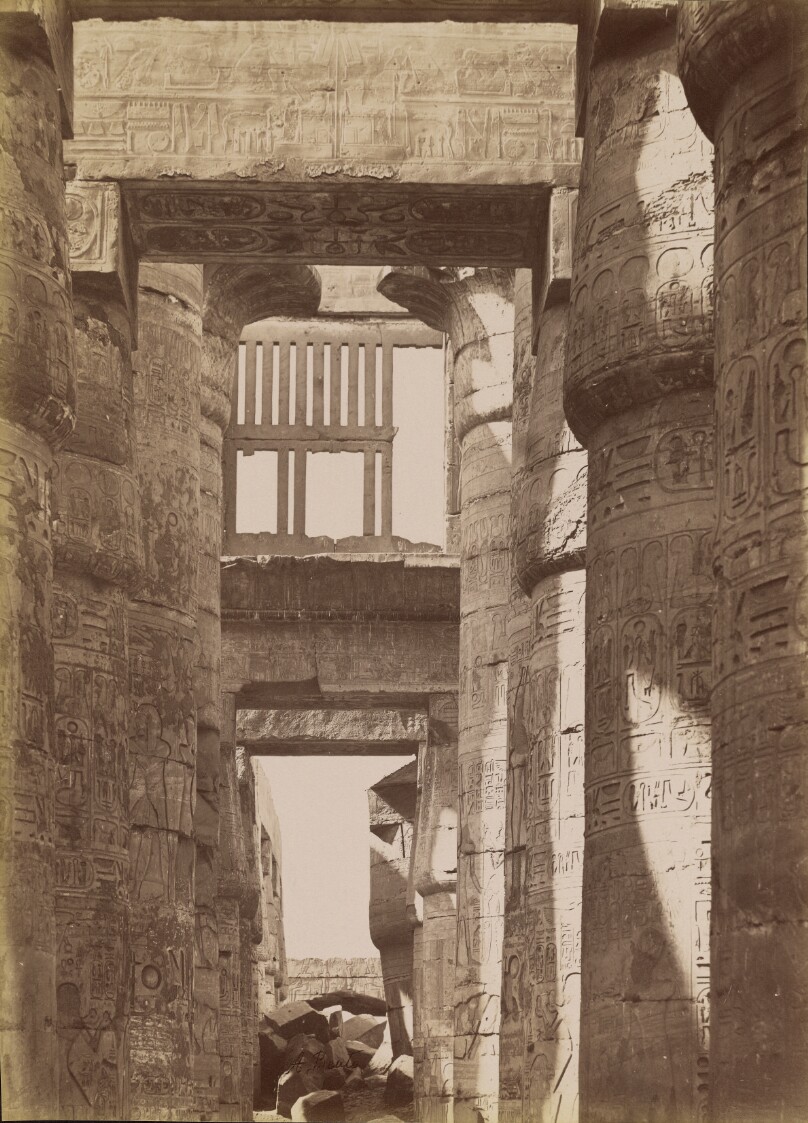 [Karnak, Interior of the Hall] / [Karnak, Interieur de la Salle]