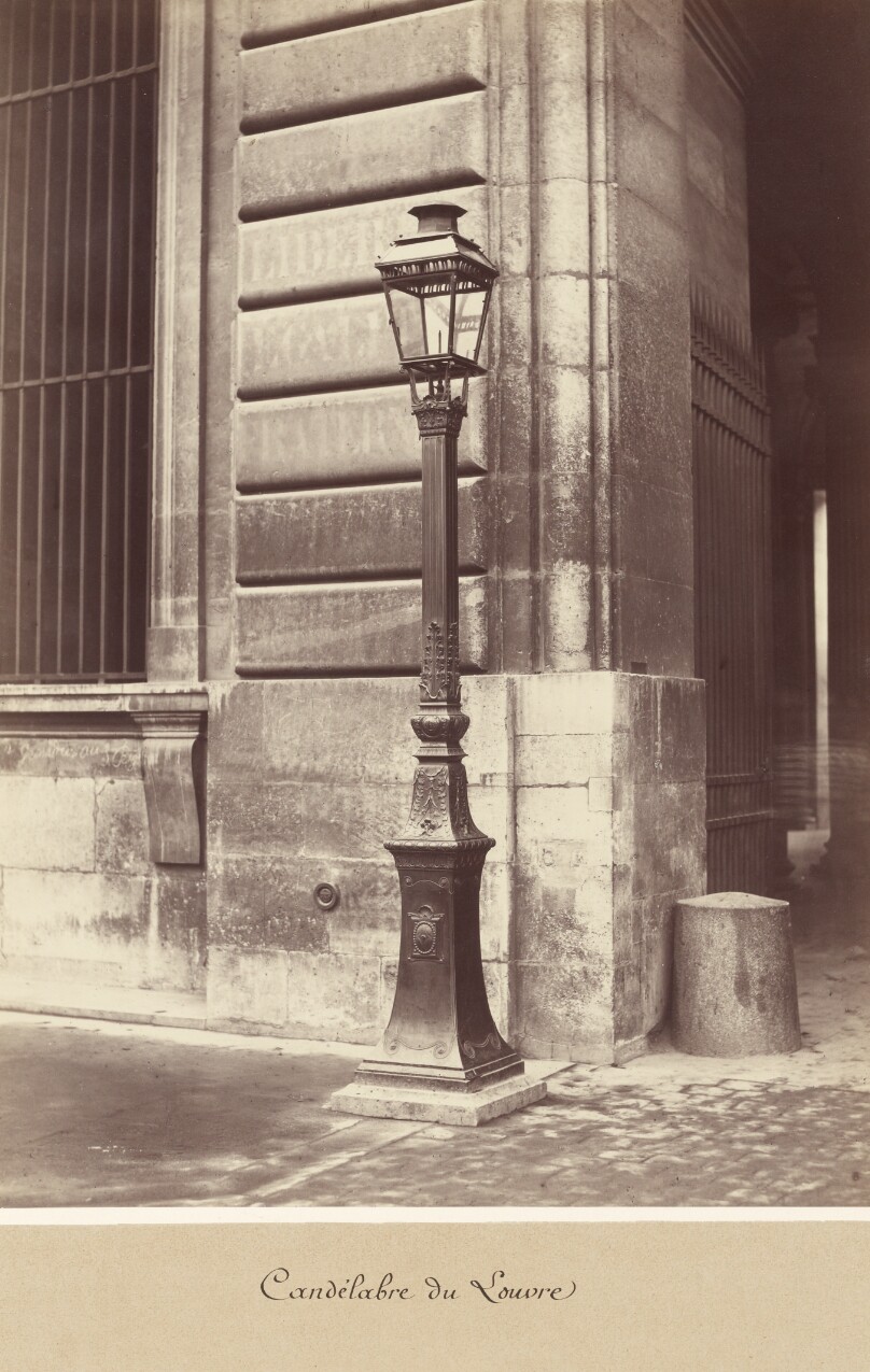 [Candélabre du Louvre]