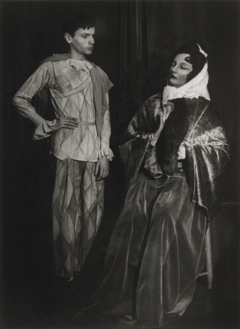 Tableau Vivant: Picasso's 'L'Arlequin'