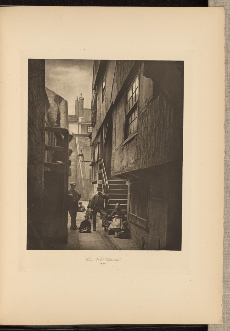Close No. 28 Saltmarket