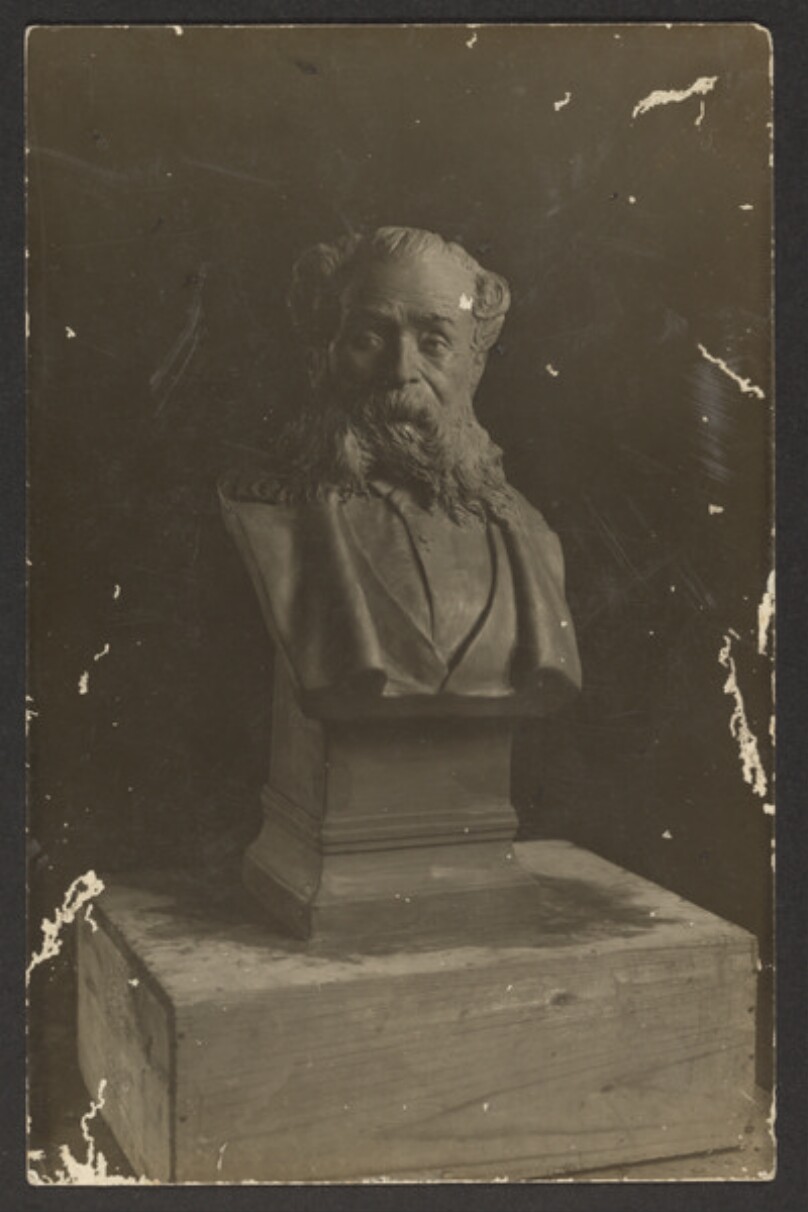 [Bust of a man]