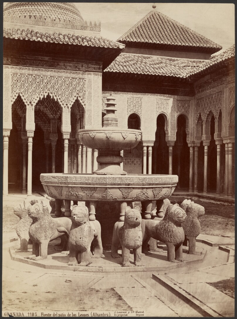 [Fountains in the Court of the Lions, Alhambra. (Fuente del patio de los Leones, Alhambra)]