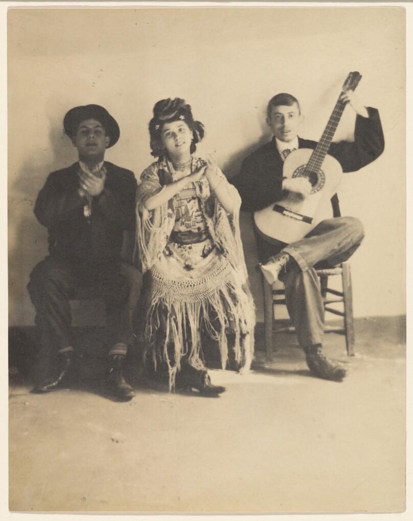 [Three Spanish singers, Seville]