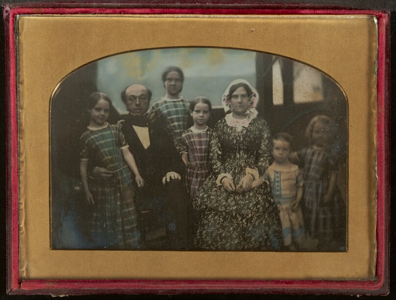 [Group portrait of an Unidentified Family]
