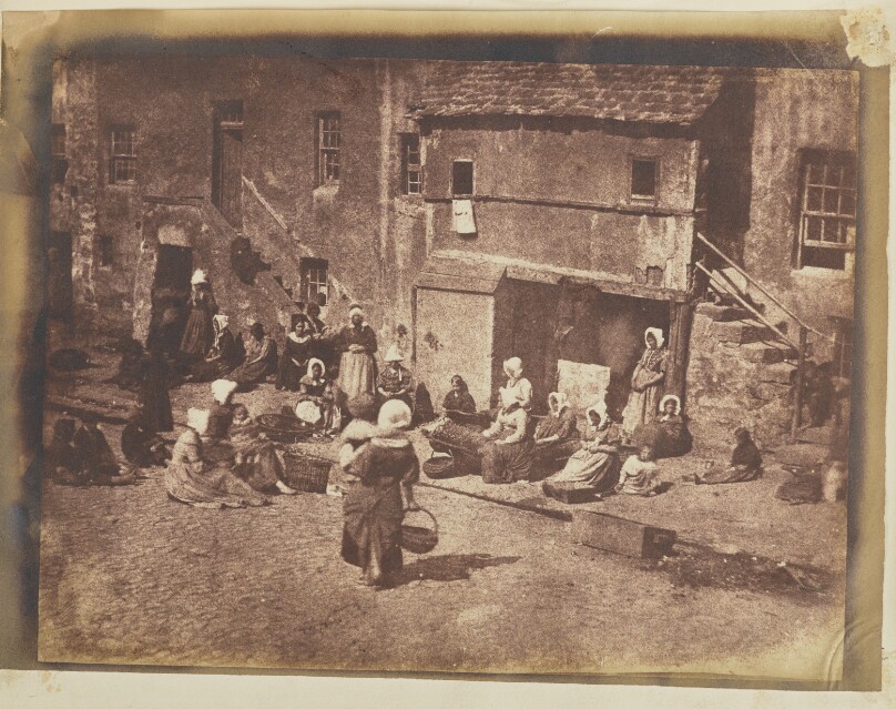 [Fishergate, St Andrews, Women and Children Baiting the Lines]