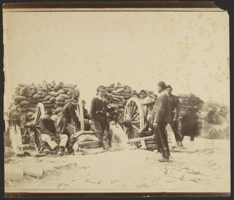 [Commune barricade]