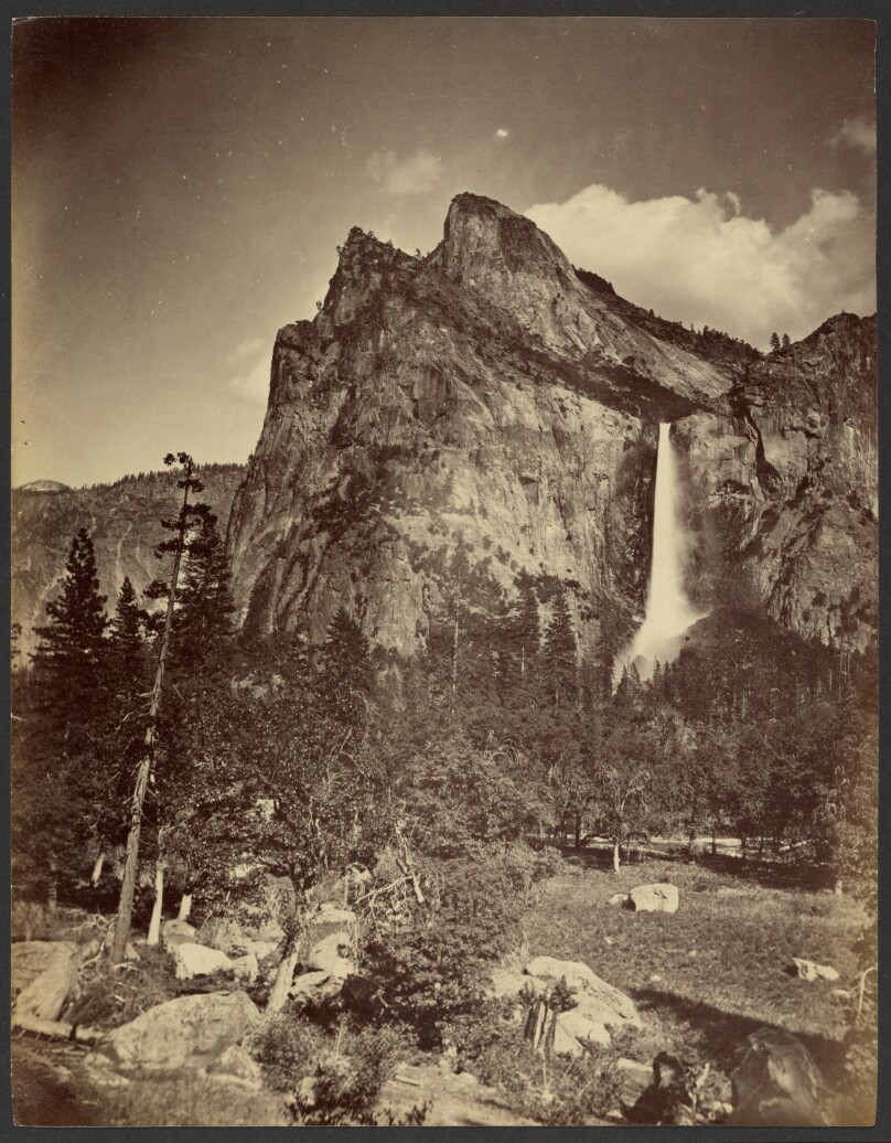 Bridal Veil 900 Feet / three graces 2660 / 8247"