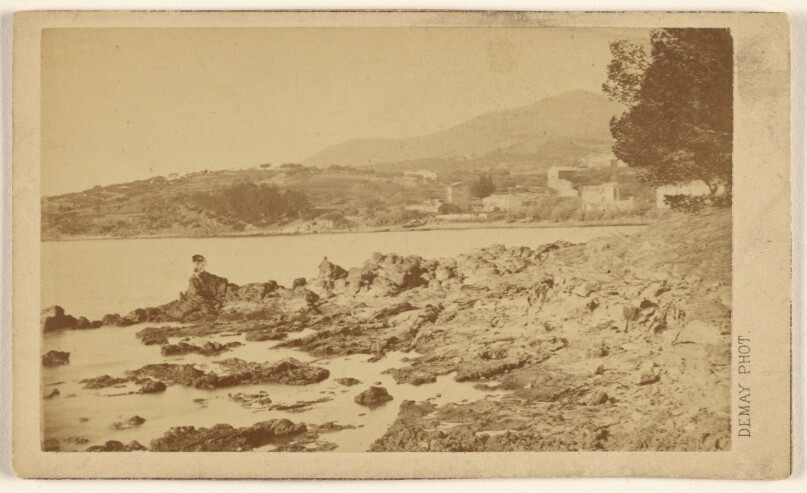 [Rocky coastline at Aix-les-Bains, France]