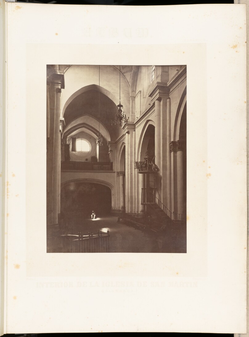 Interior of the church of Saint Martin (Interior de la iglesia de San Martin)