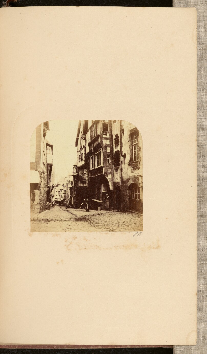 [Dinan]