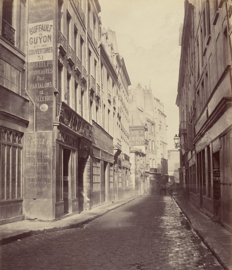 Rue des Bourdonnais de la rue de Rivoli