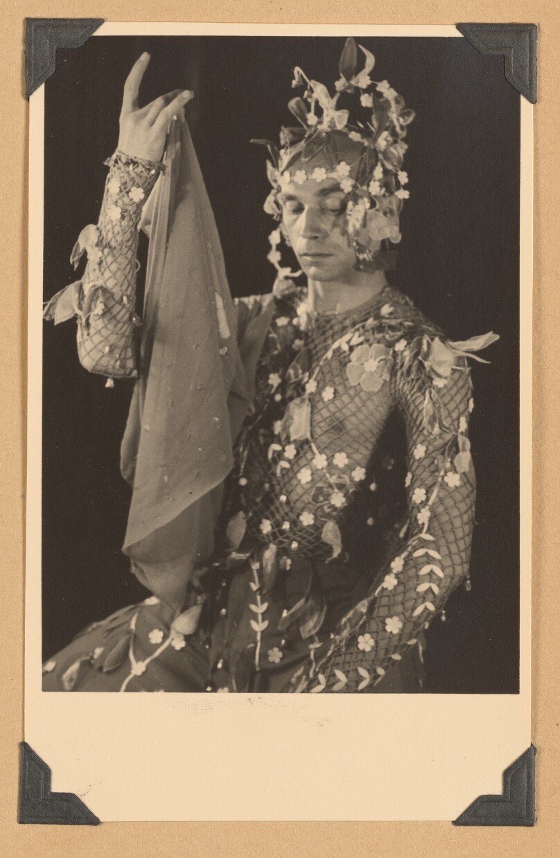 [Harald Kreutzberg as Messenger of Spring]