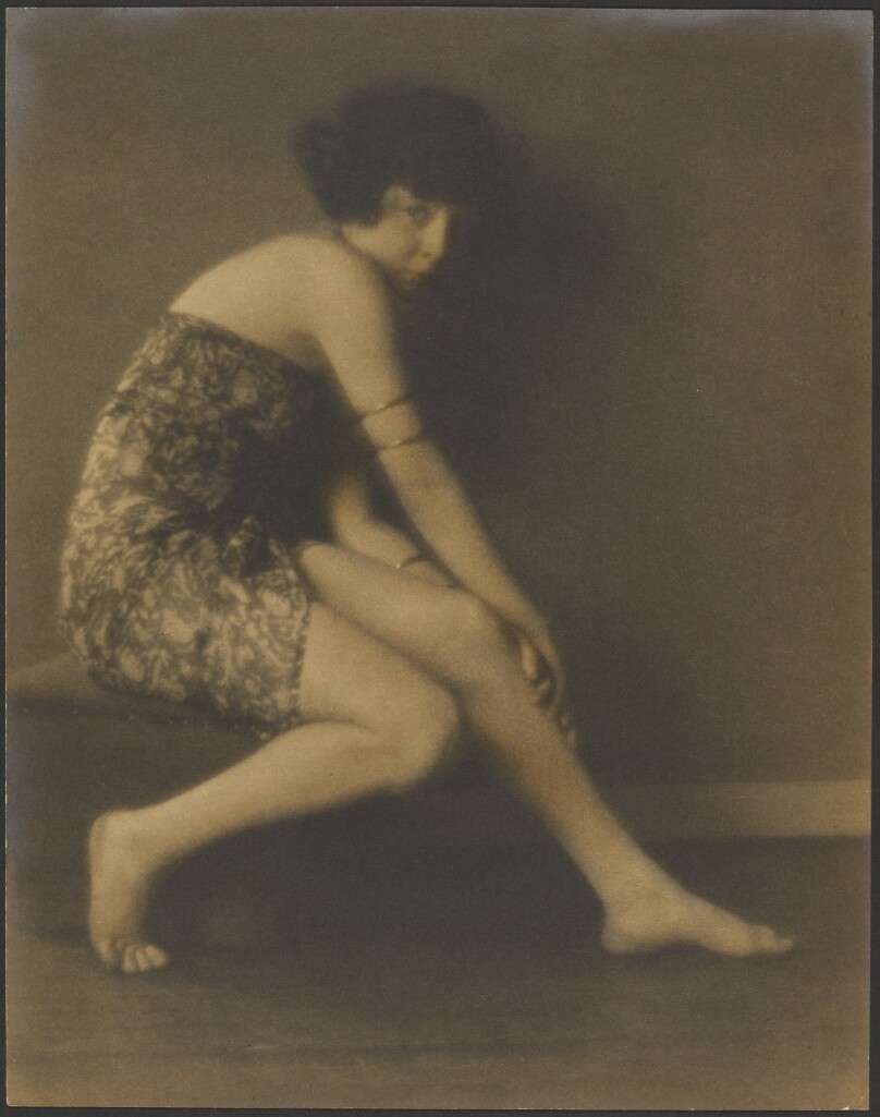 Acrobatic Dancer