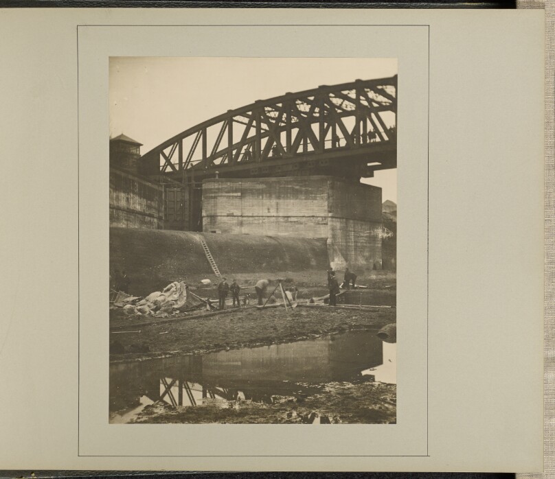 Stockton Heath - Cutting under Swing Bridge