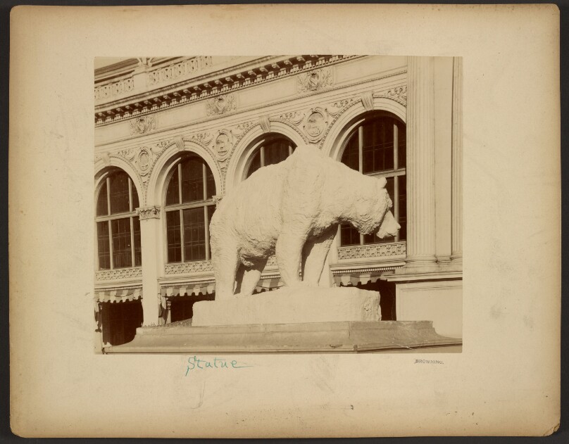Statue