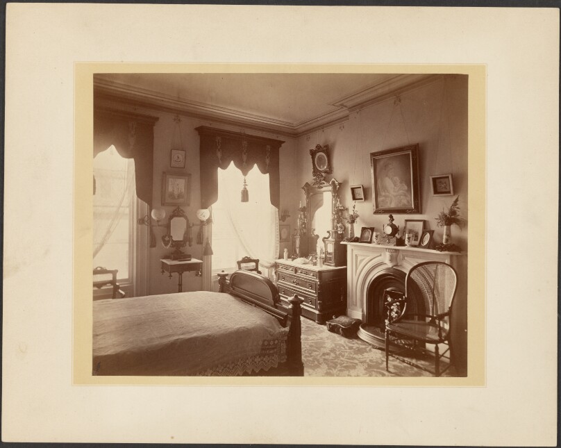 [Interior of a bedroom]
