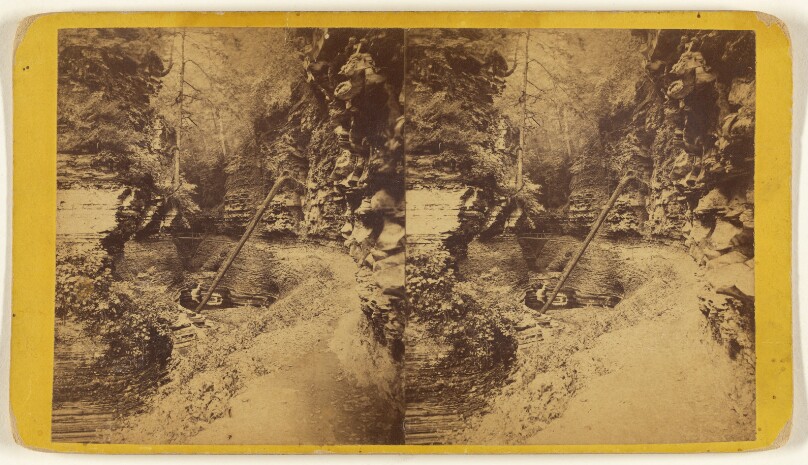 Frowning Cliff and Narrow Pass (looking west) Glen Difficulty. Sec. No. 5.